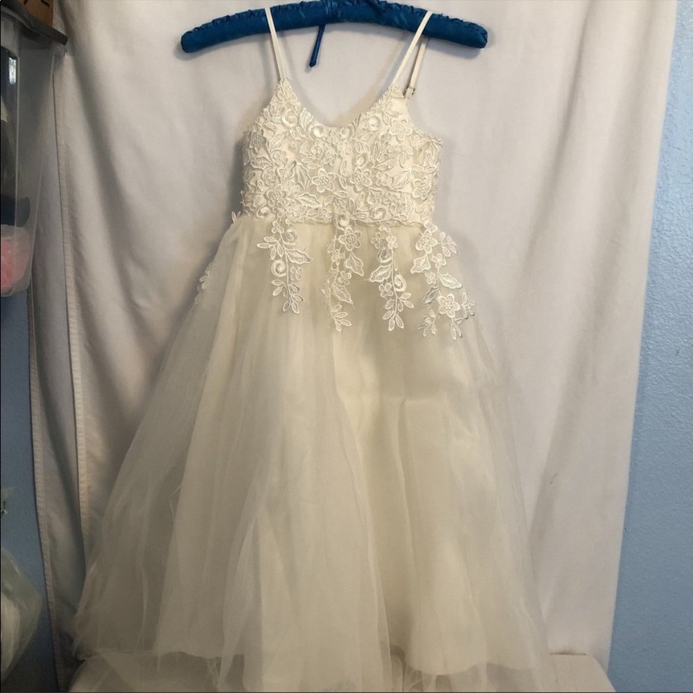 Bold Dream Flower Girl Dress 2T Cream Lace